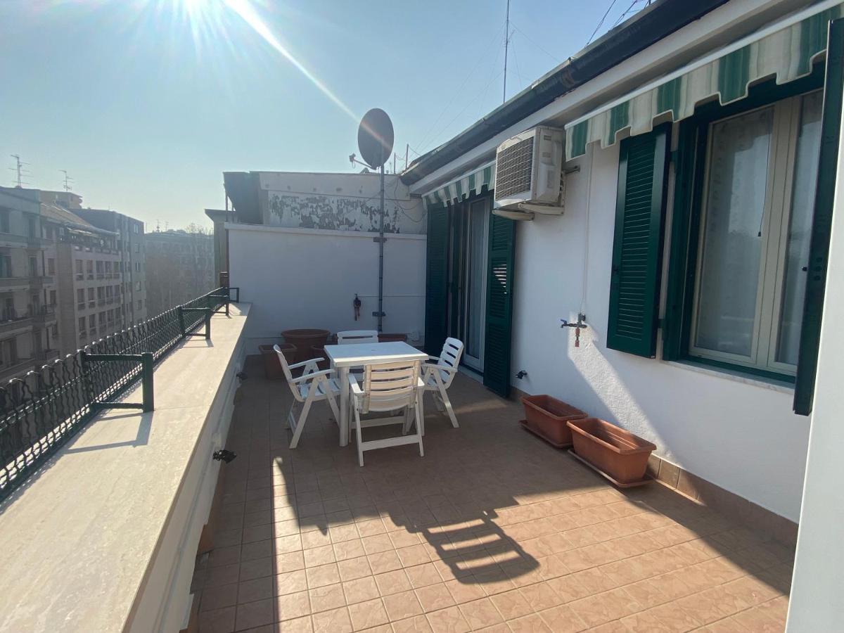 Fashion And Design - Terrace In Centrale Milano Esterno foto
